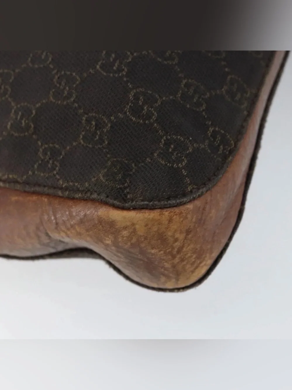 Gucci Horse-bit Brown Monogram Canvas Shoulder Bag w/ Brown Leather Trim - Picture 10 of 16